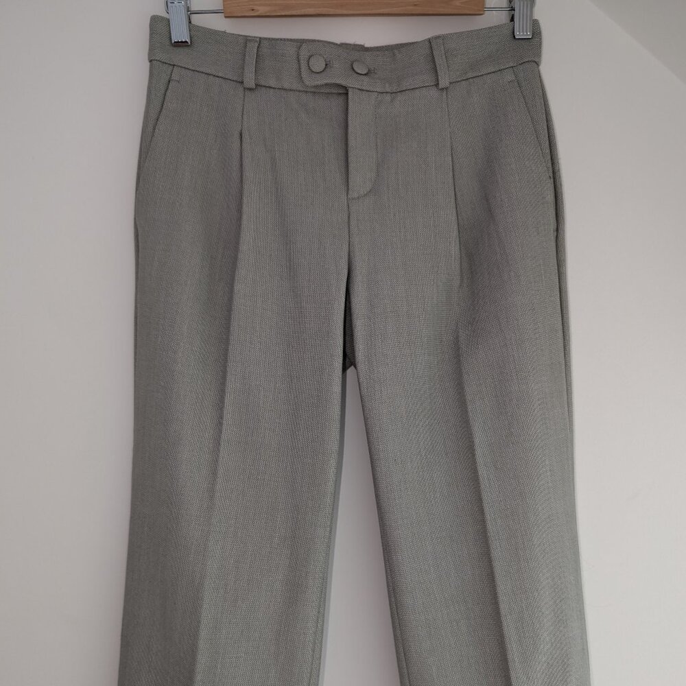 Banana Republic International Exclusive Cropped Pants in Greenish-Gray Size 2